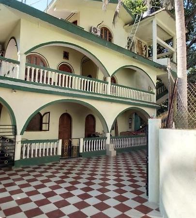 Joaquina'S Guest House カラングート エクステリア 写真